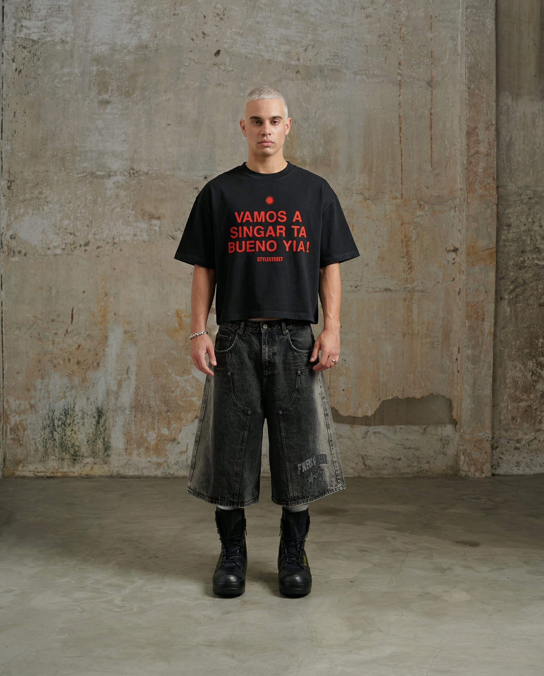 VAMOS A SINGAR - T SHIRT BLACK BOXY FIT