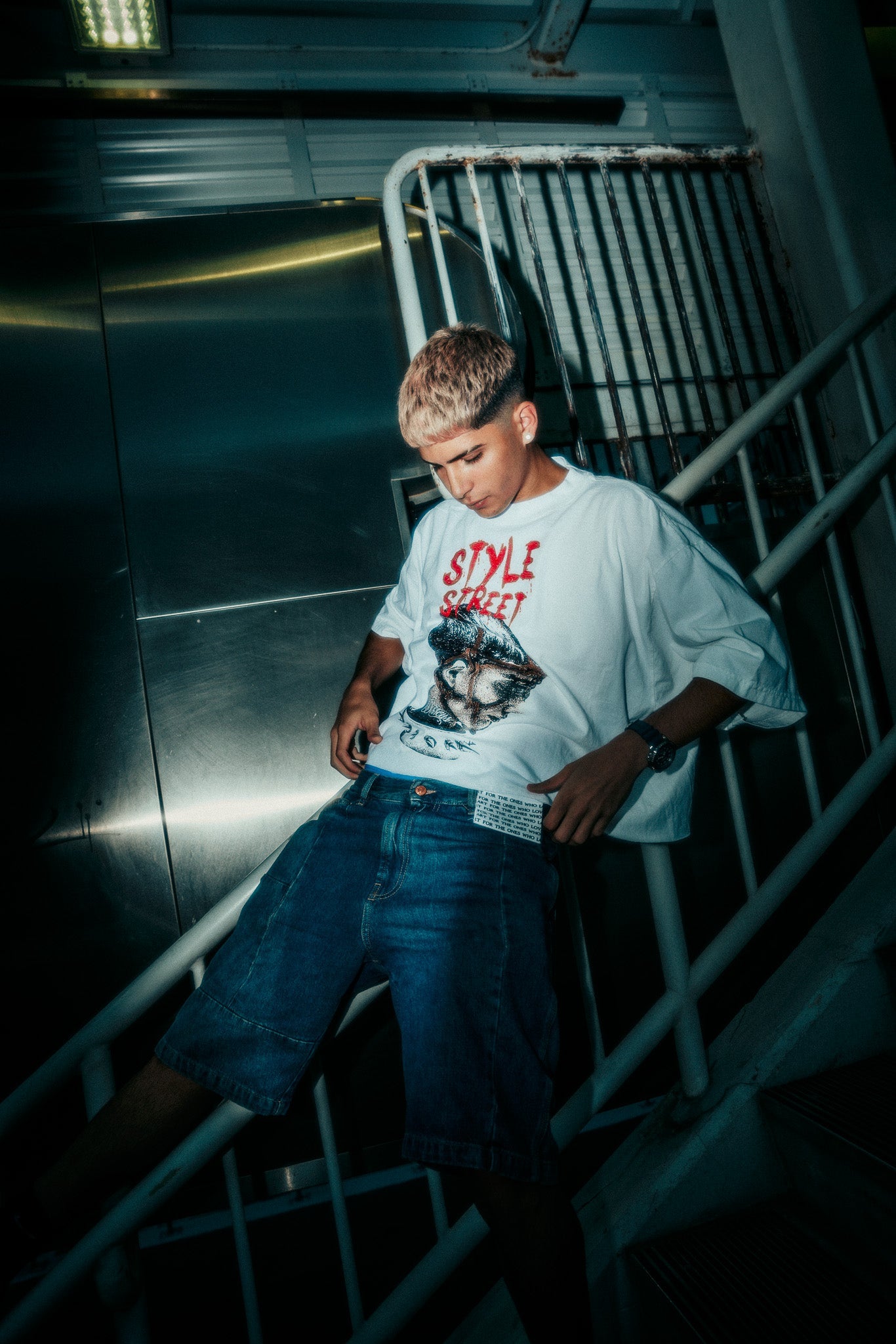 DISSCUS - T - SHIRT - EXTRA OVERSIZED BOXY FIT - STYLESTREET