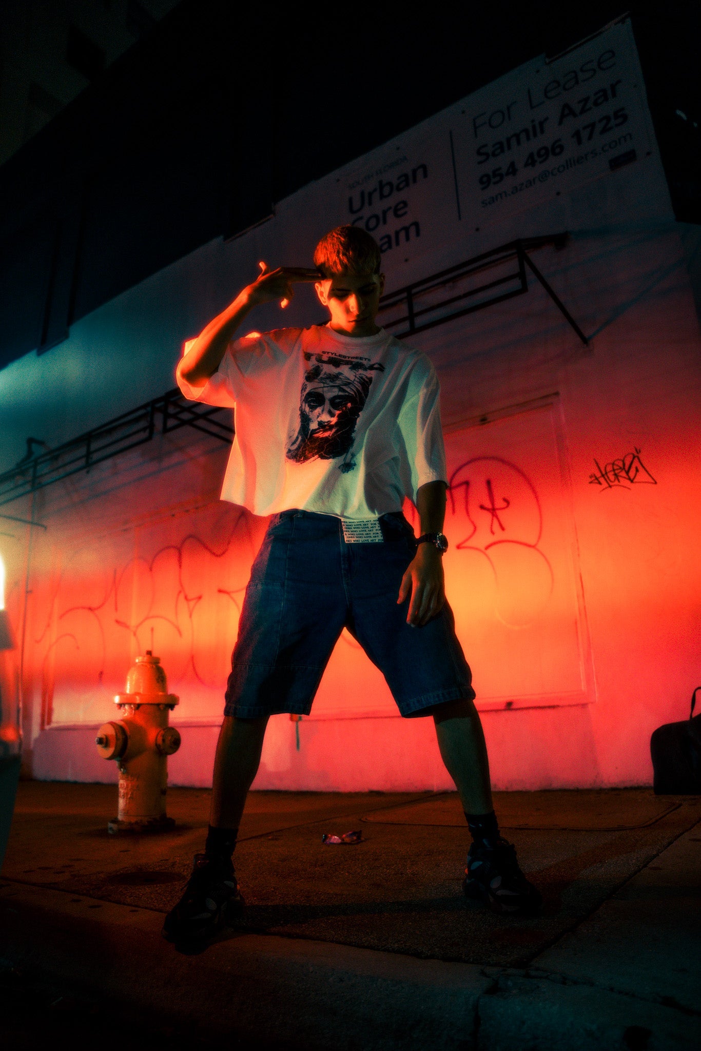 TUPAC T - SHIRT - EXTRA OVERSIZED BOXY FIT - STYLESTREET