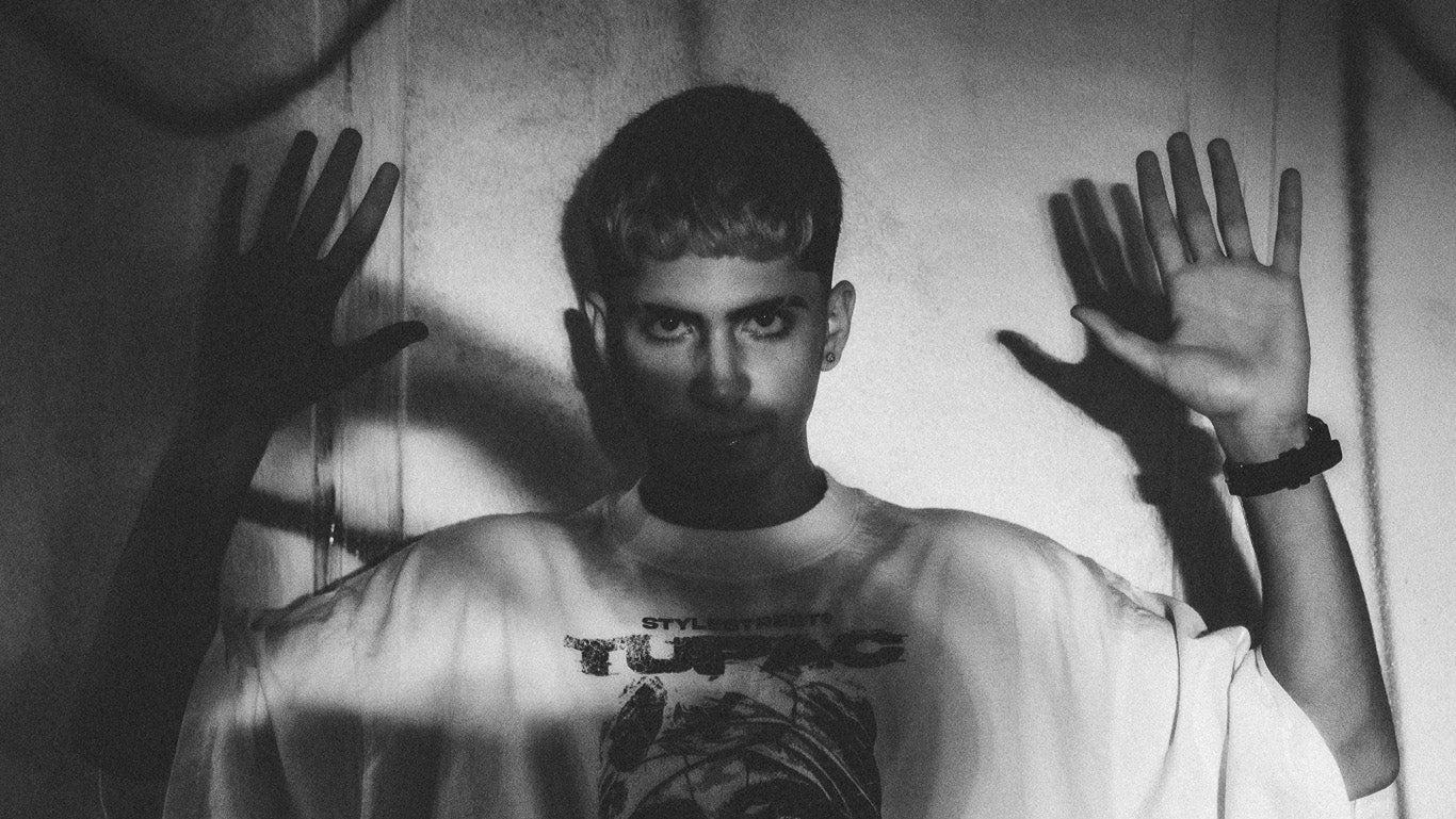 TUPAC T - SHIRT - EXTRA OVERSIZED BOXY FIT - STYLESTREET